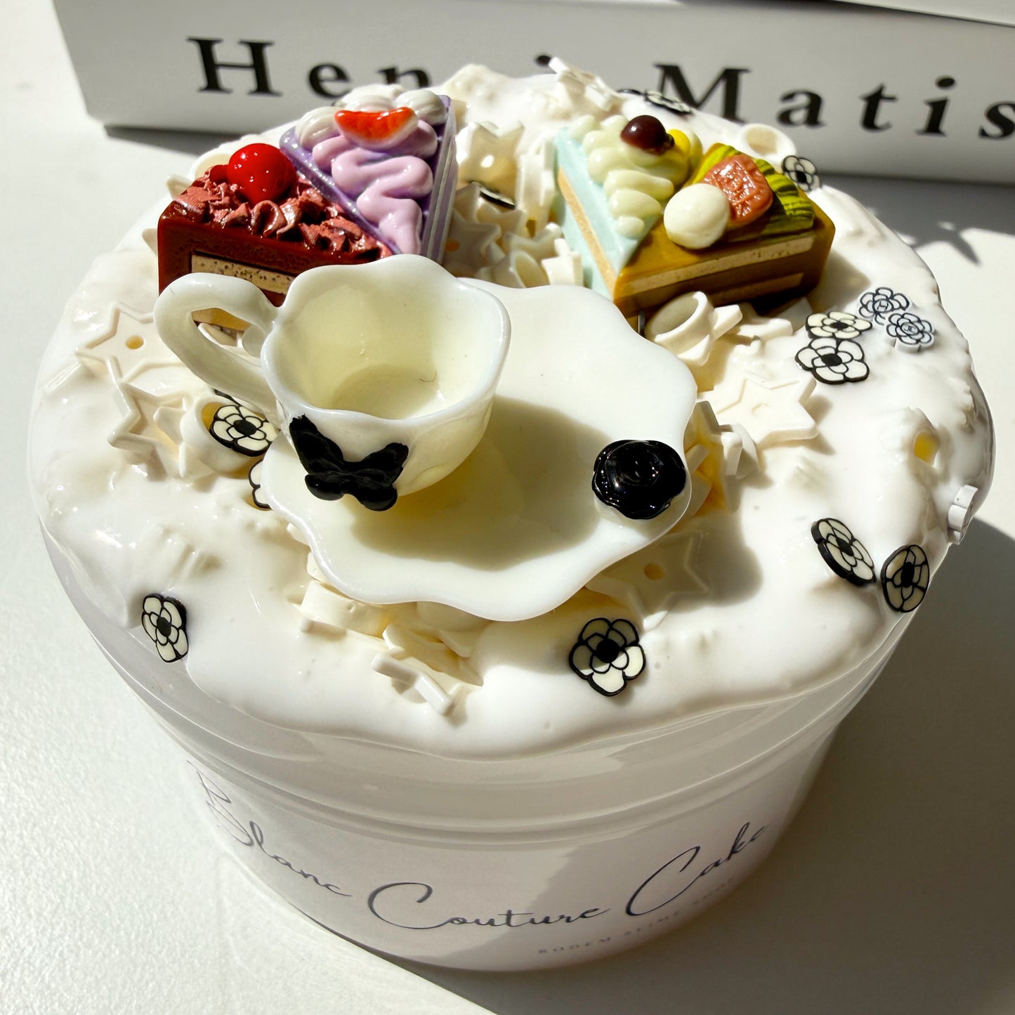 Blanc Couture Cake Slime