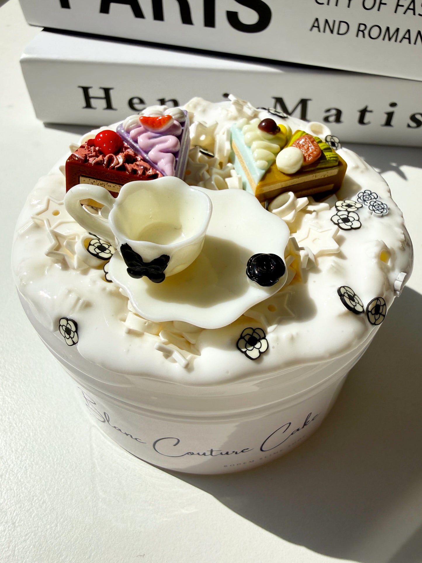 Blanc Couture Cake Slime