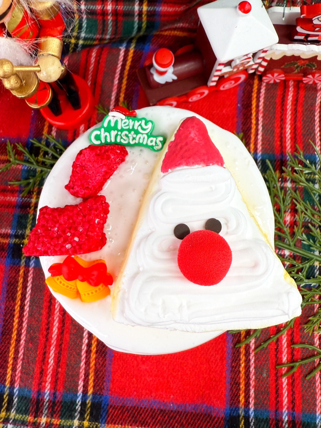 Santa Berry Cake Slime